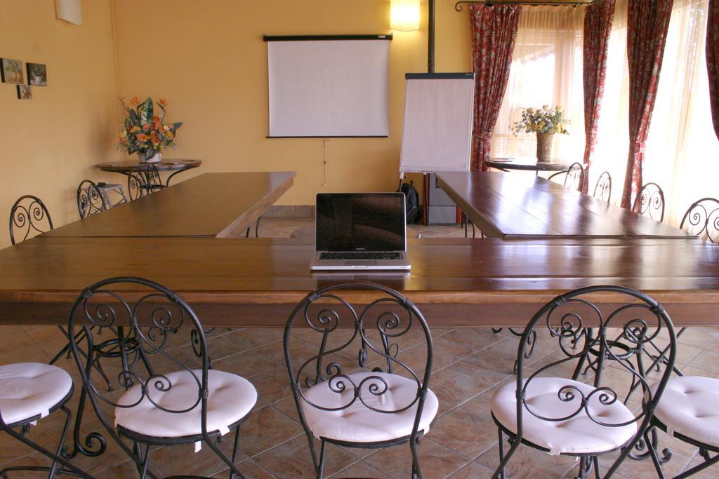 Hotel Don Carlo Broni Dış mekan fotoğraf