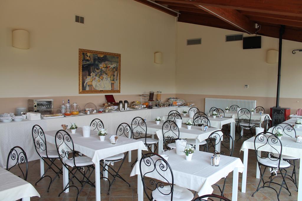 Hotel Don Carlo Broni Dış mekan fotoğraf