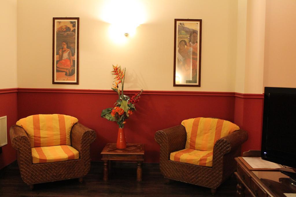Hotel Don Carlo Broni Dış mekan fotoğraf